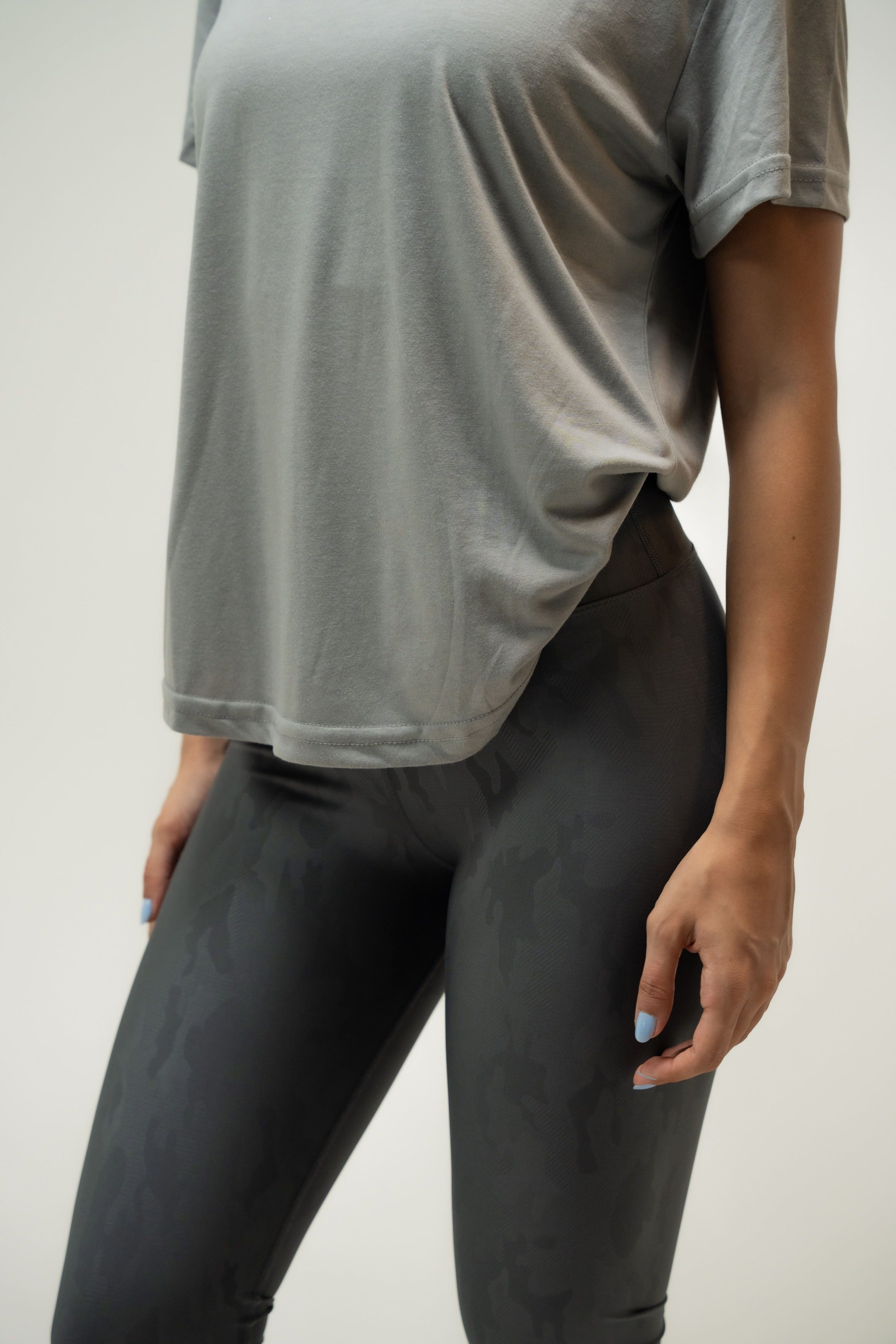 Younity Aura Tee